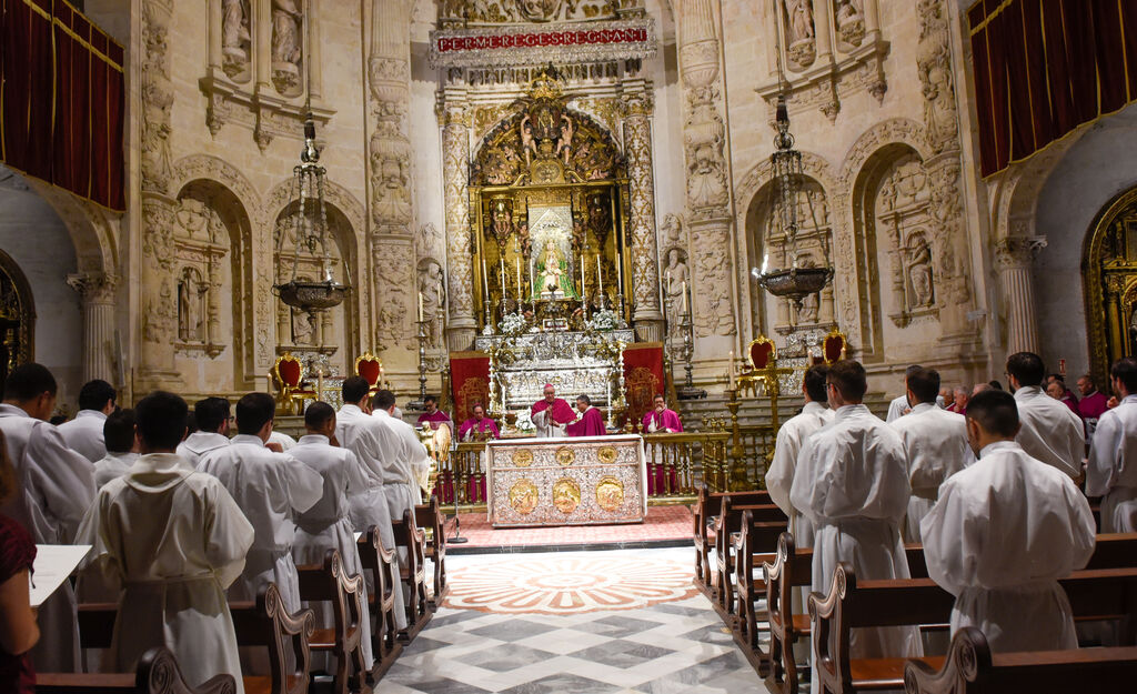 Photographies d'un inhabituel Corpus Christi à Séville