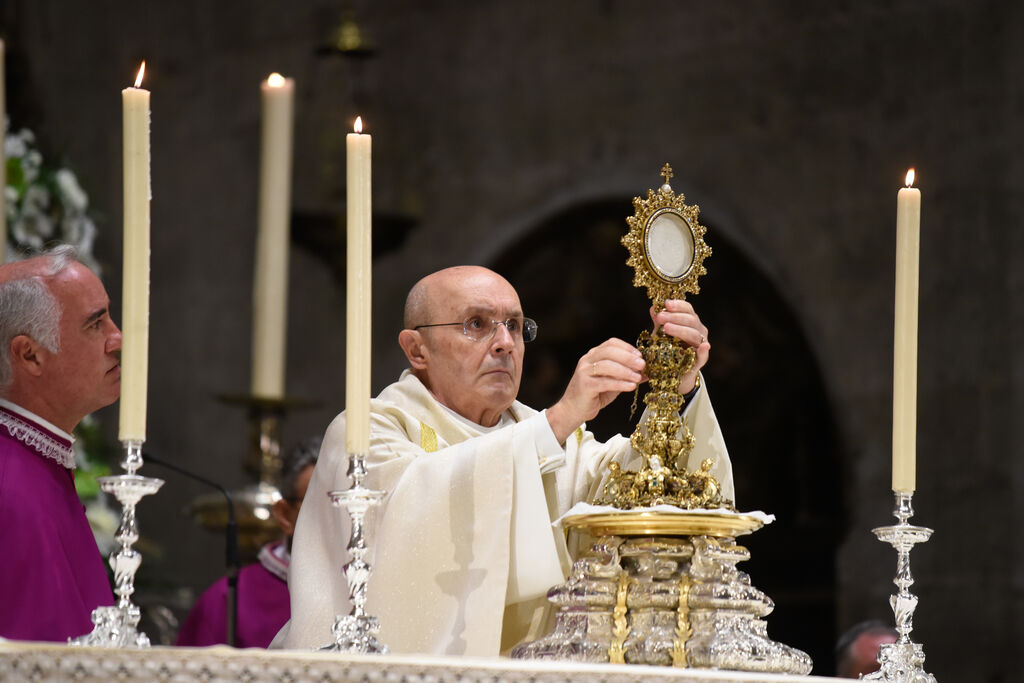 Photographies d'une Fête-Dieu inhabituelle à Séville