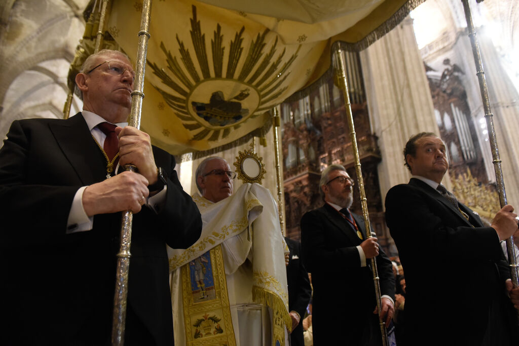 Photographies d'une Fête-Dieu inhabituelle à Séville